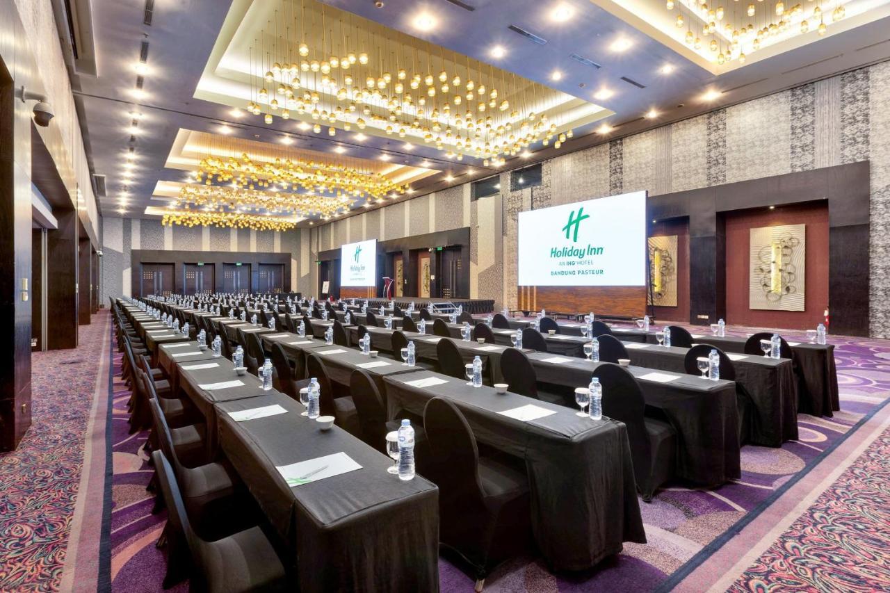 Holiday Inn Bandung Pasteur By Ihg Екстер'єр фото