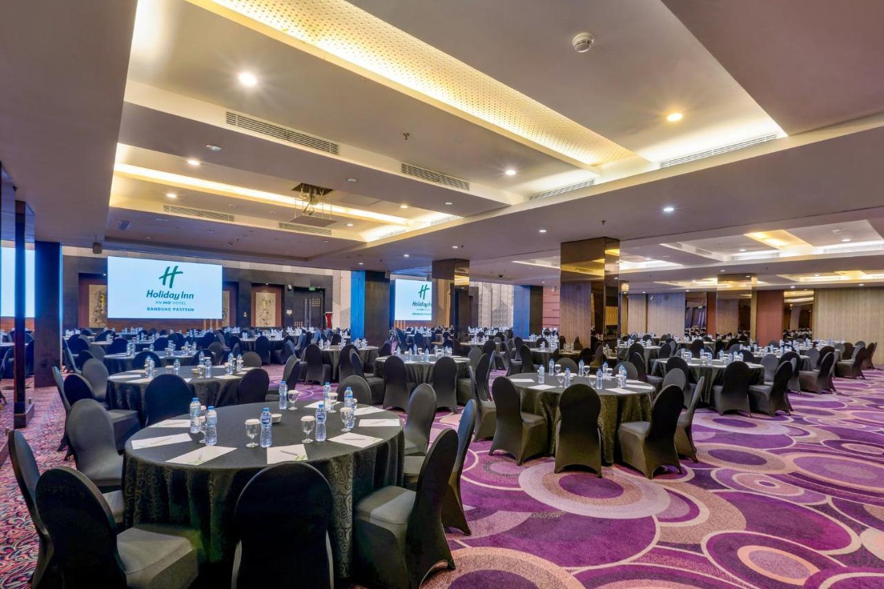 Holiday Inn Bandung Pasteur By Ihg Екстер'єр фото