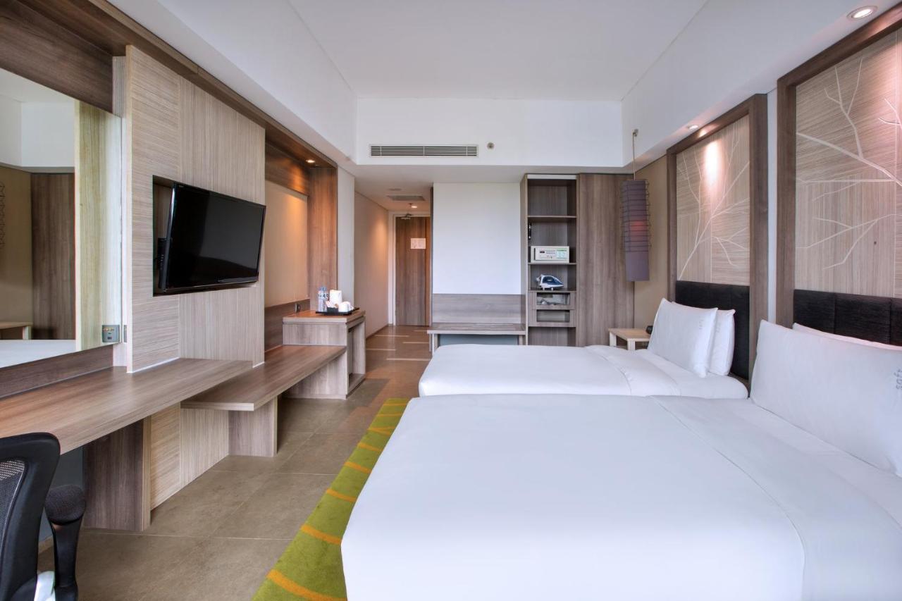 Holiday Inn Bandung Pasteur By Ihg Екстер'єр фото