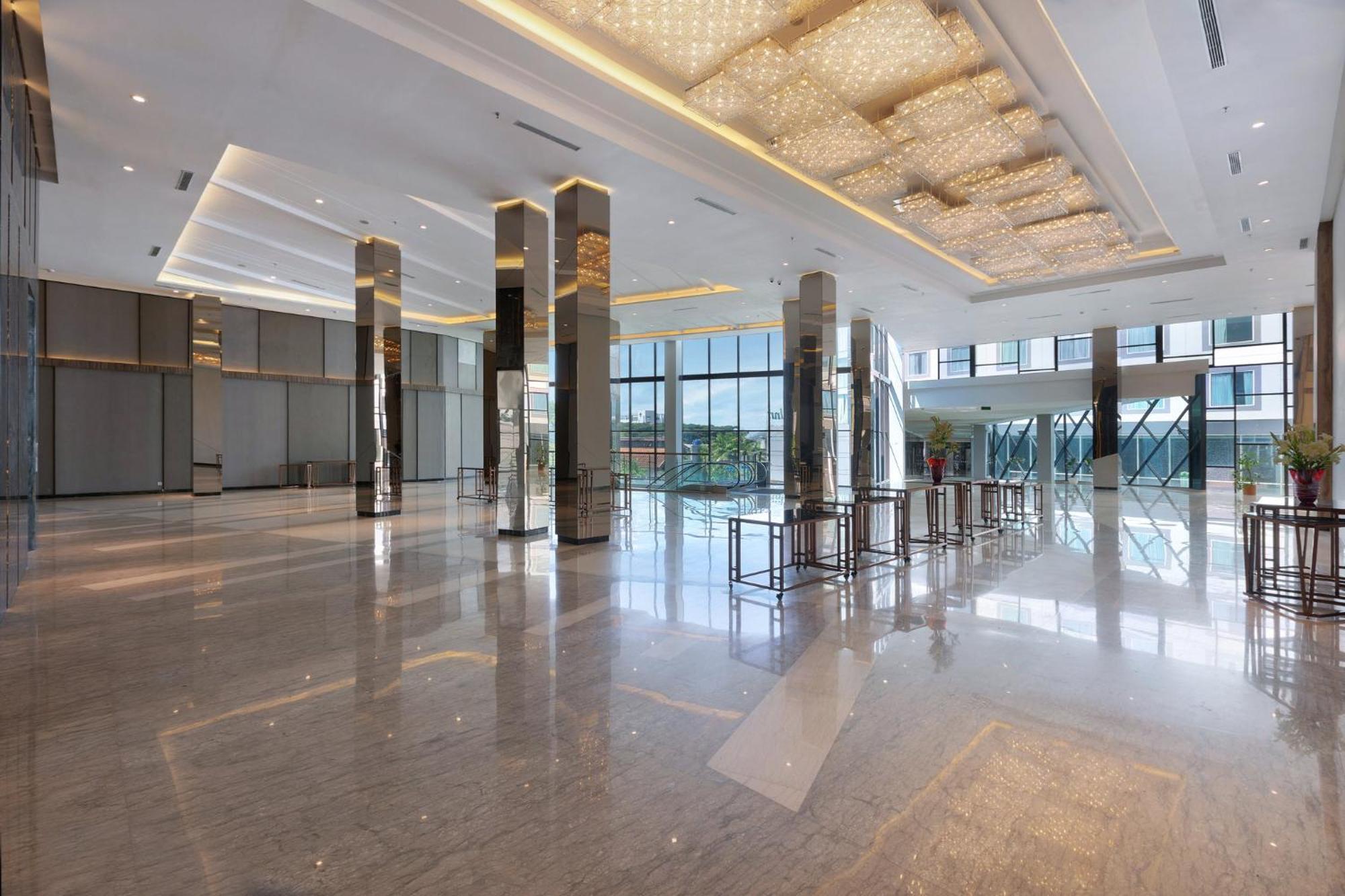 Holiday Inn Bandung Pasteur By Ihg Екстер'єр фото